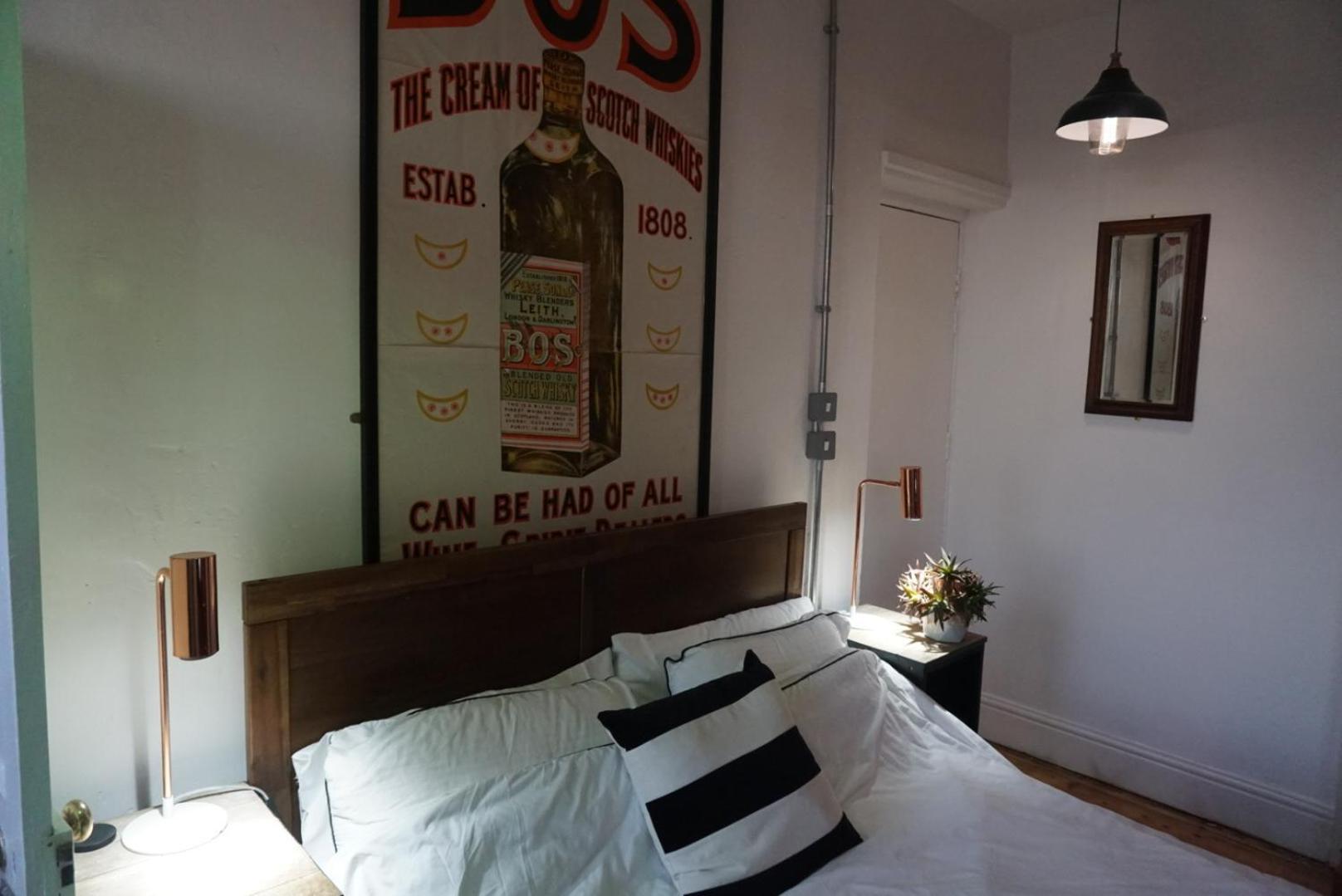 New! Castle View Studio Apartment سكرابورو المظهر الخارجي الصورة